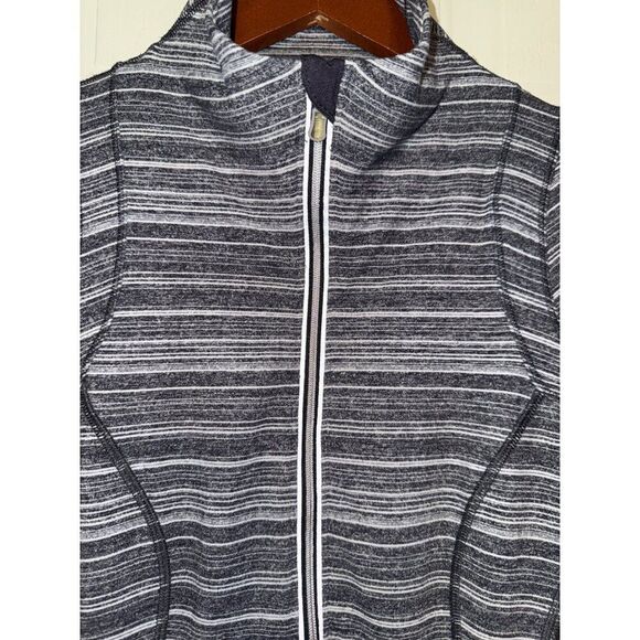 Lululemon Women's Rulu Pace Setter Half Zip Pullover Stripe Grey Slate Size 10 - Picture 6 of 14